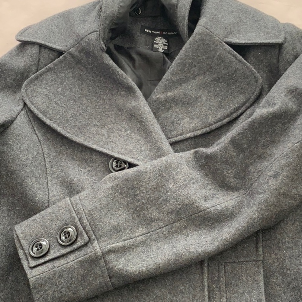 Wool coat - Picture 2 of 7